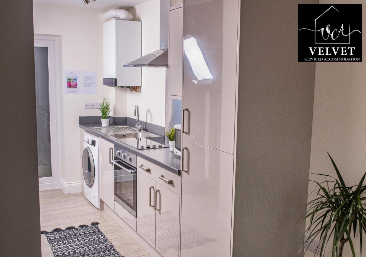 Apartment 1 Bed House , Free Wifi,free Parking,leasure,business