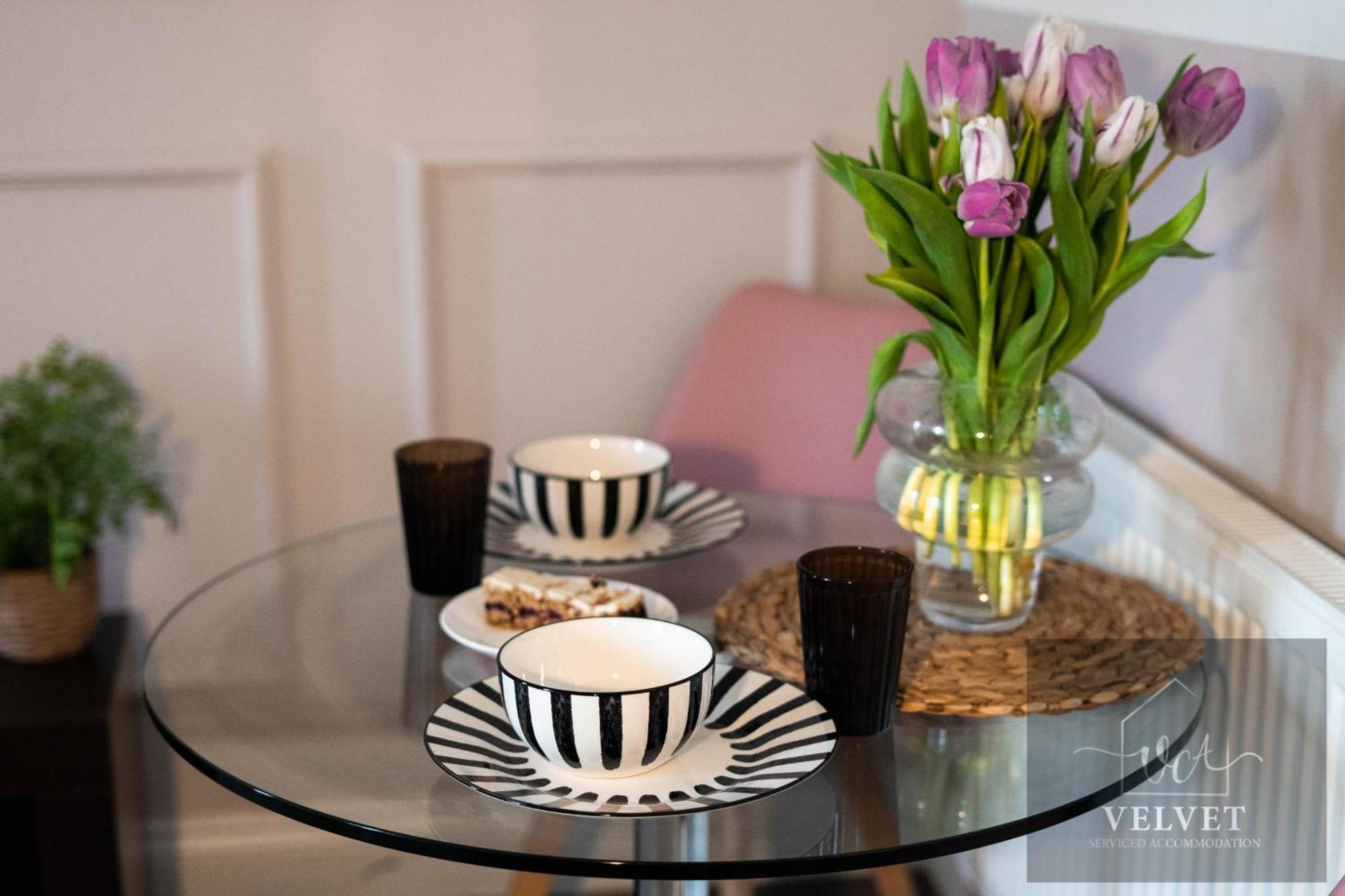 1 Bed House , Free Wifi,free Parking,leasure,business Apartment Swansea